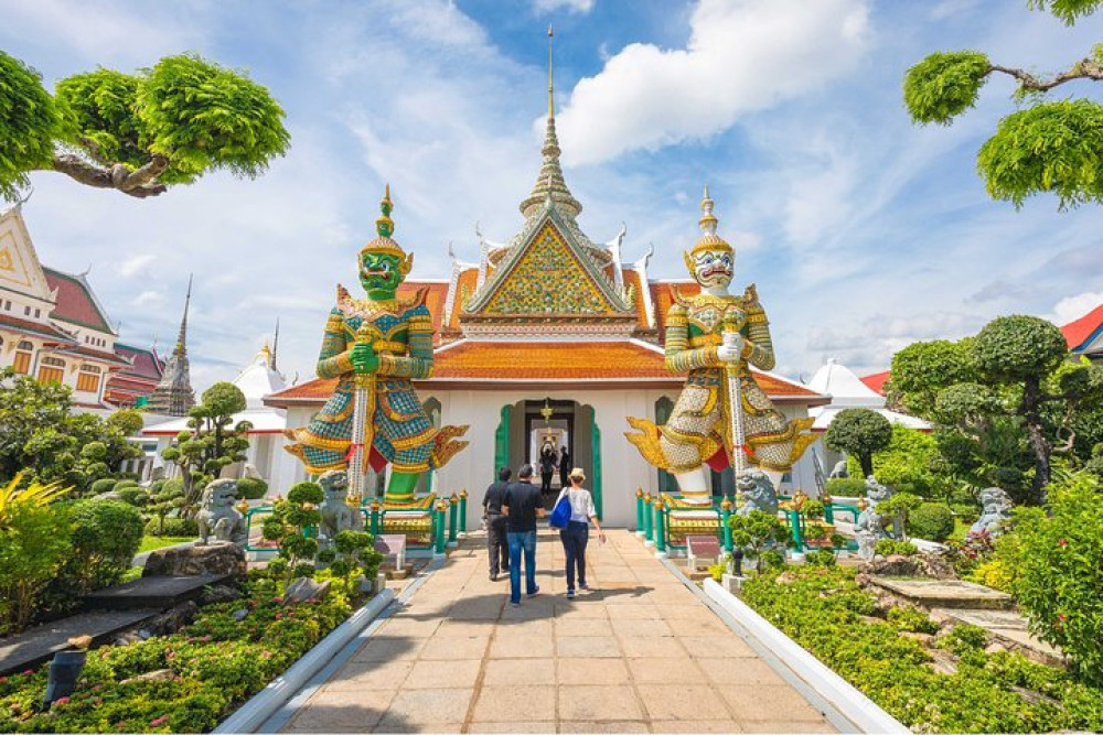 Full-Day Private Bangkok Temples & Grand Palace Tour from Pattaya