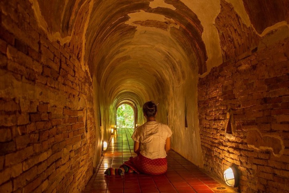 Sunrise Temples Tour of Doi Suthep, Wat Pha Lat & Wat Umong
