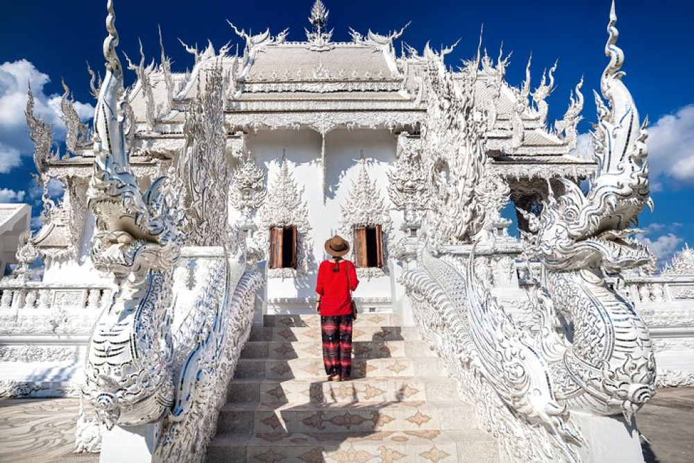 Chiang Rai Private Temples & Hot Spring Tour From Chiang Mai