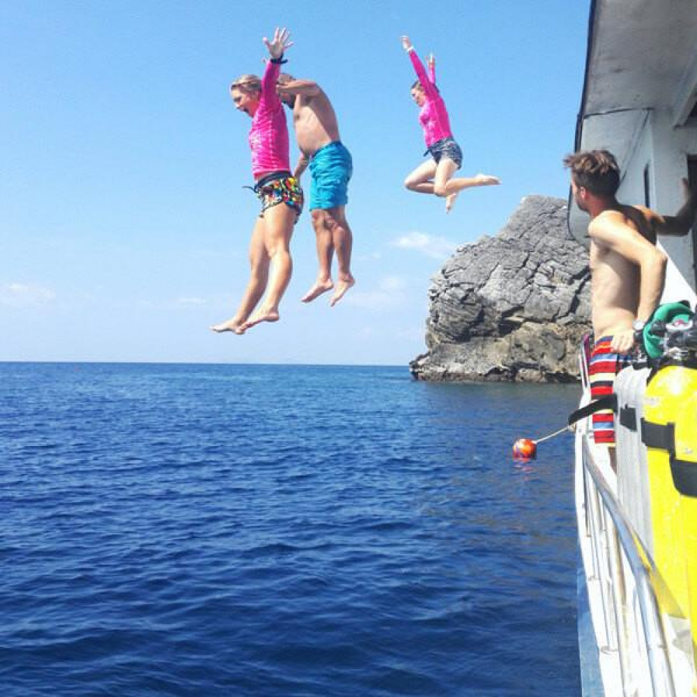 Non-Diver Avec / Boat Snorkeling From Phuket