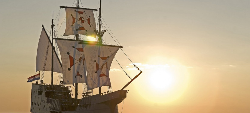 Panoramic Sunset Cruise from Dubrovnik (adult only)