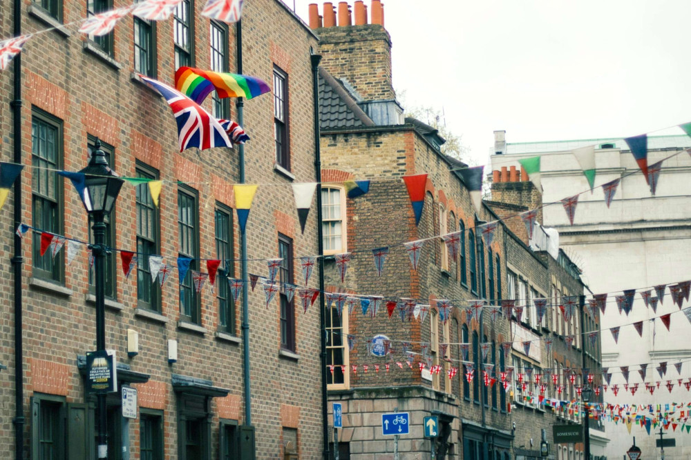 Expert-led LGBTQ+ London Pride Tour