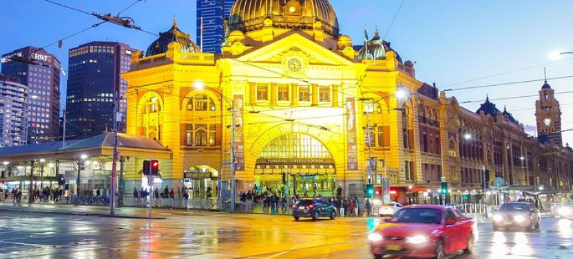 Melbourne By Night