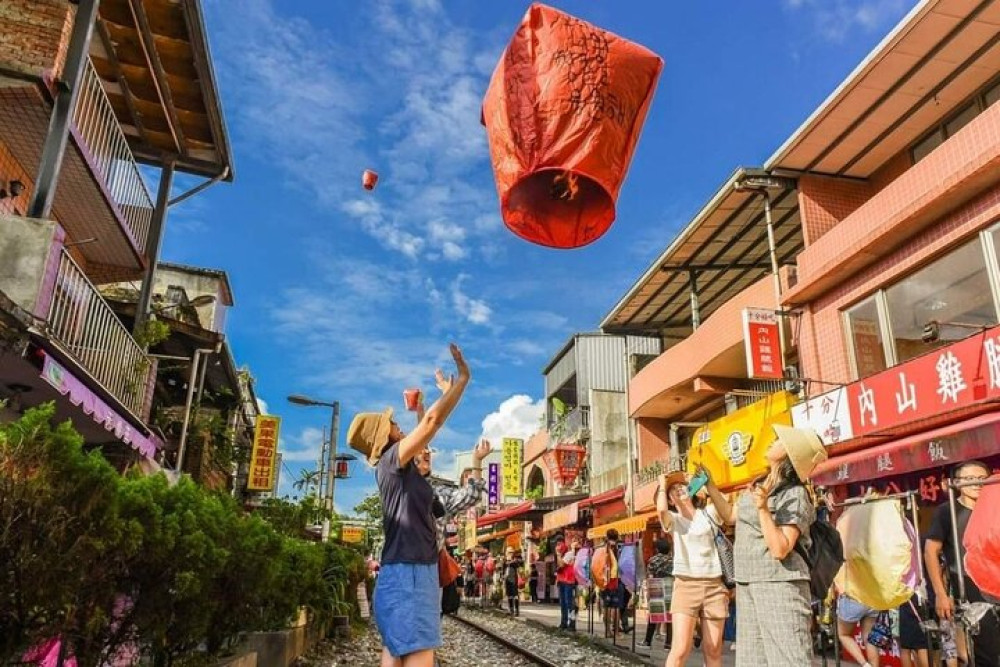 Taipei Experience with Local Host: Kickstart Your Trip