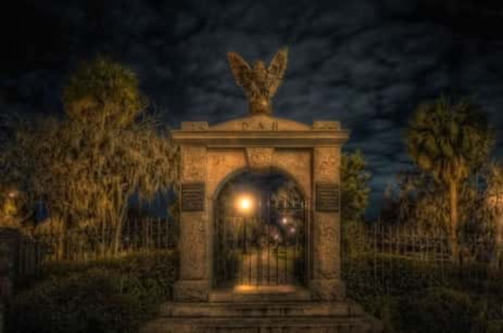 The Bonaventure Cemetery Tour