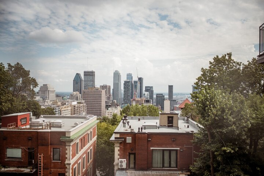 Montreal Walking Tour: Hidden Gems