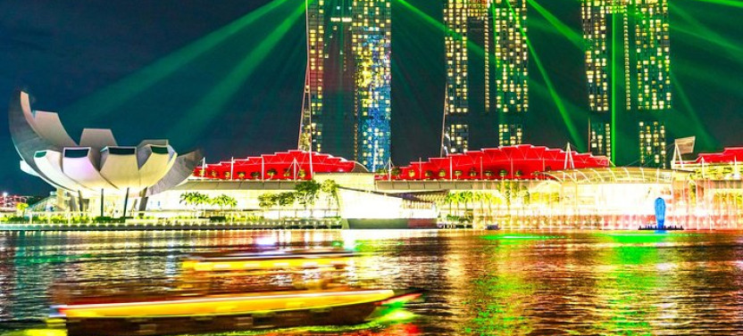 Singapore Night Tour With A Local: Private & Personalized