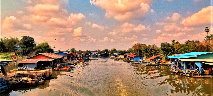 Siem Reap to Battambang by Private Boat on Tonle Sap Lake