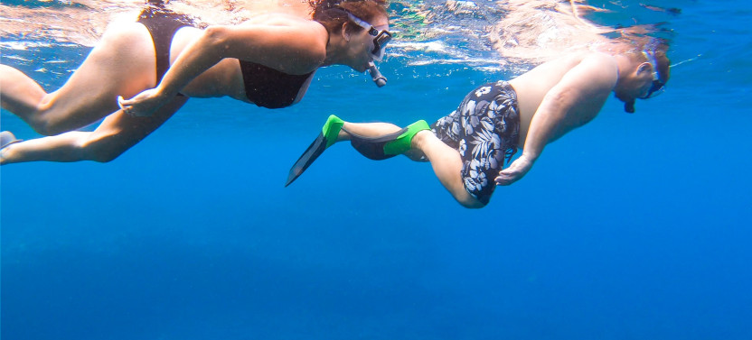 Semi-Private: 5 Hour Eco-Raft Lanai Snorkel and Dolphin Watch