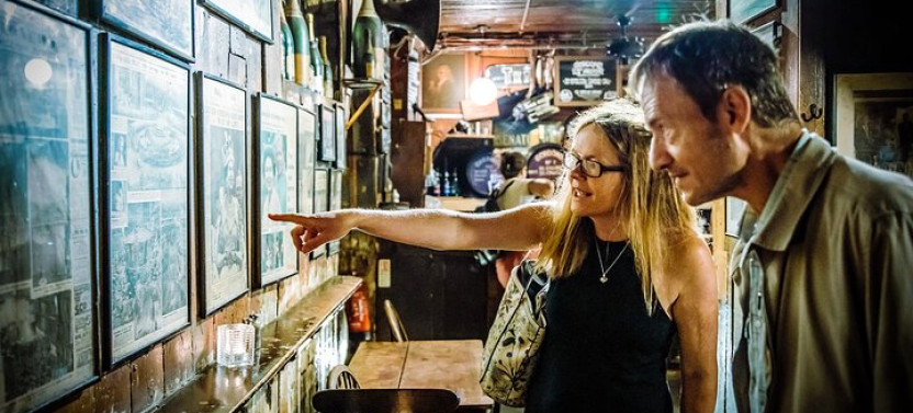 London Historic Pub Tour With A Local Tailored To Your Interests & Tastes