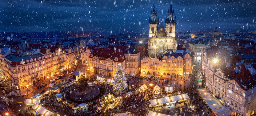 Private Prague's Merry Markets Christmas Tour w. Traditional Goodies