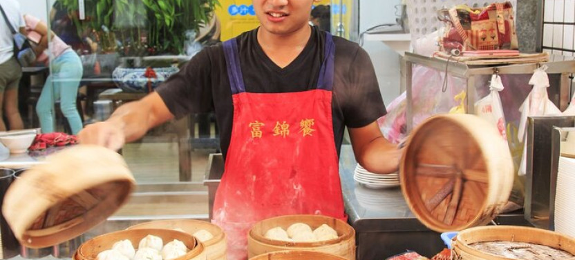 Taipei Street Food & Night Market Tour With A Local