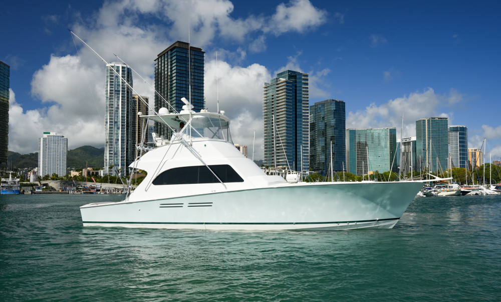 Private Fishing Tour in Hawaii Aboard Luxury Post 50 Yacht