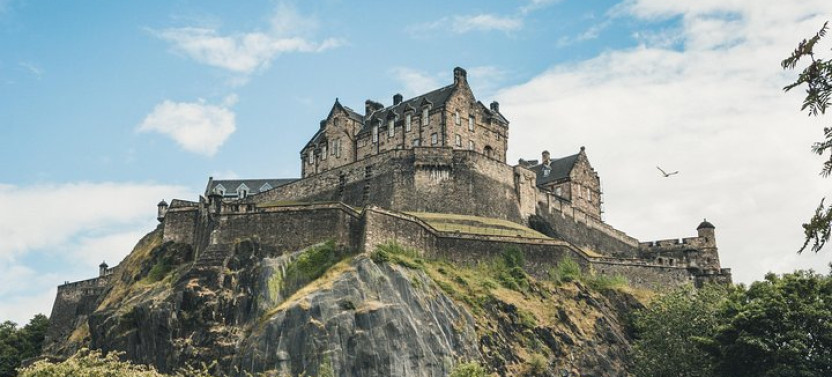 Private Edinburgh Tour For Families With A Local