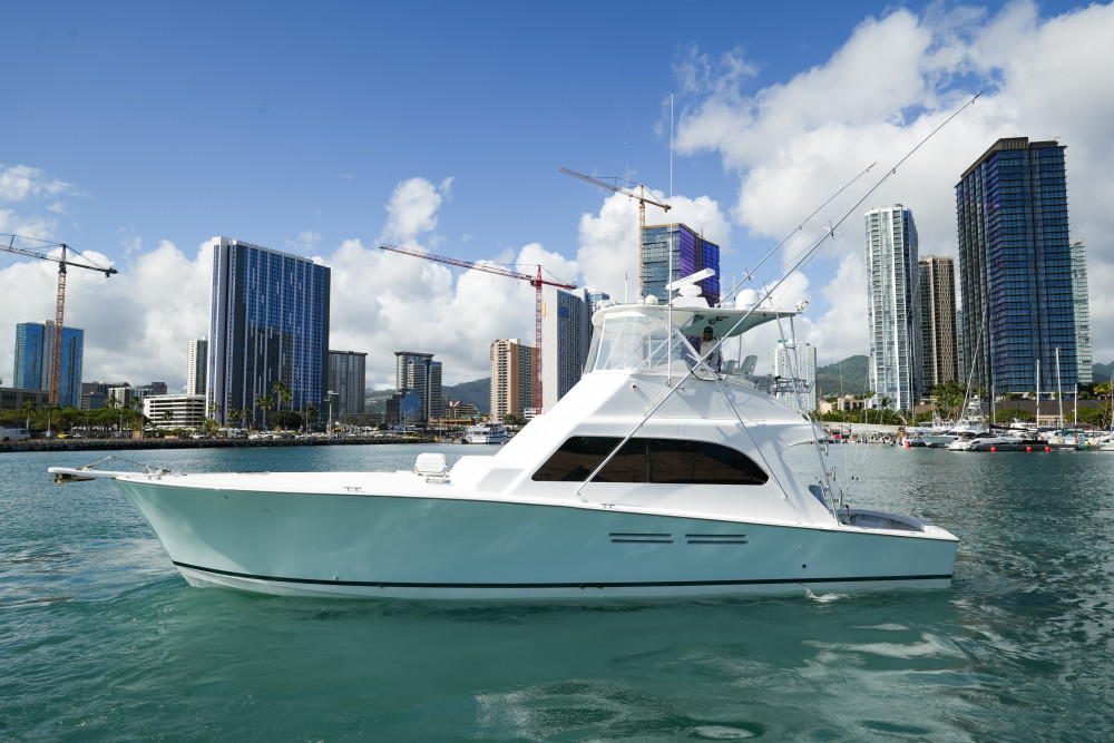 Hawaii Sportfishing Adventure on Luxury Post 50 Yach