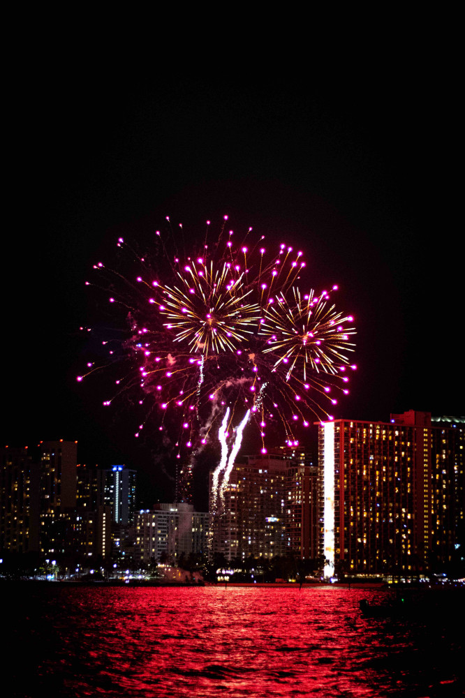 Waikiki Friday Night Firework Cruise Music Byob Honolulu Project Expedition