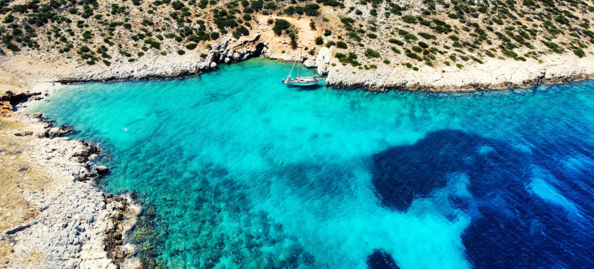 Naxos & Koufonisia Yacht Tour w/ Swim Stops & Lunch - SY AGERAS