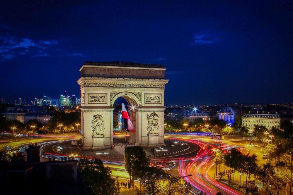 Illumination Tour of Paris