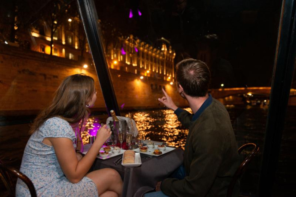 Seine River Dinner Cruise - Special Dates