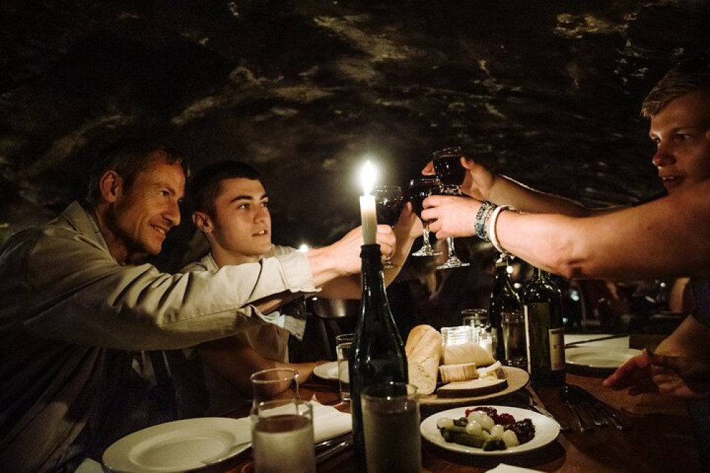 Milan Night Tour & Drinks With A Local Guide