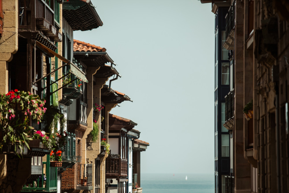 Hondarribia Scenic Drive & Pintxos Tour from San Sebastián