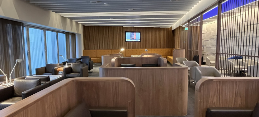 London Heathrow Airport (LHR) Blush Lounge