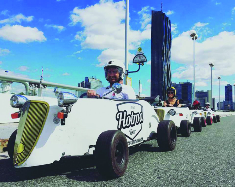 Hotrod Vienna Daylight Tour - The Fastest Sightseeing Tour!