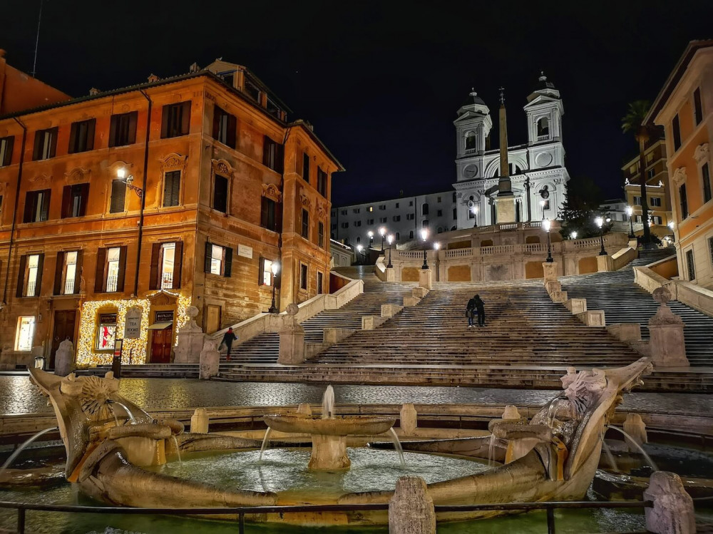 Private Stroll Of The Artists: Rome At Twilight