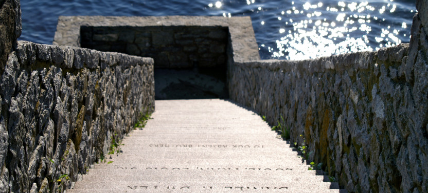 Newport Cliff Walk Self-Guided Walking Tour