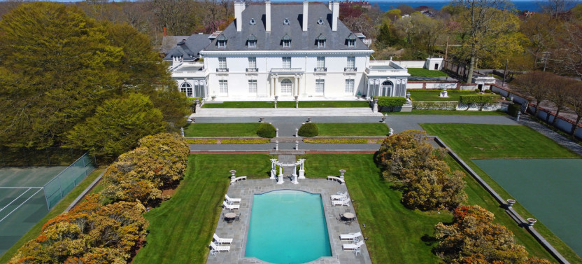 Scenic Newport, RI Self-Guided Driving Tour