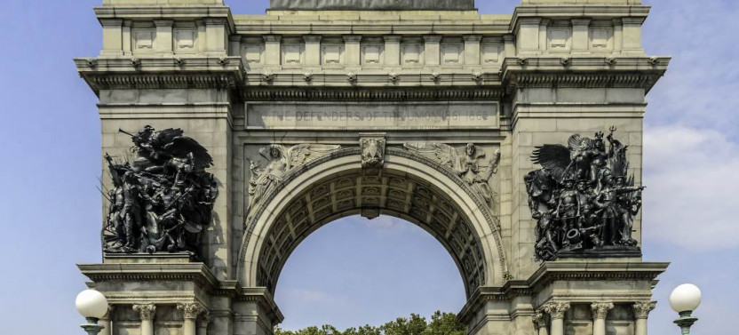 Brooklyn Heights and DUMBO Self-Guided Walking Tour