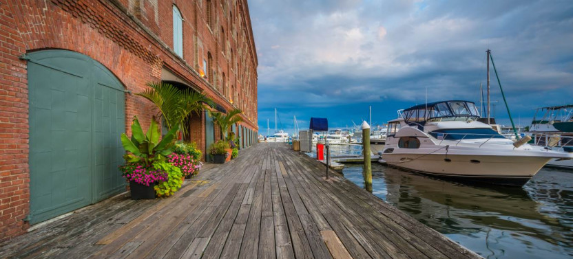 Historical Baltimore Self-Driving & Walking Sightseeing Audio Tour
