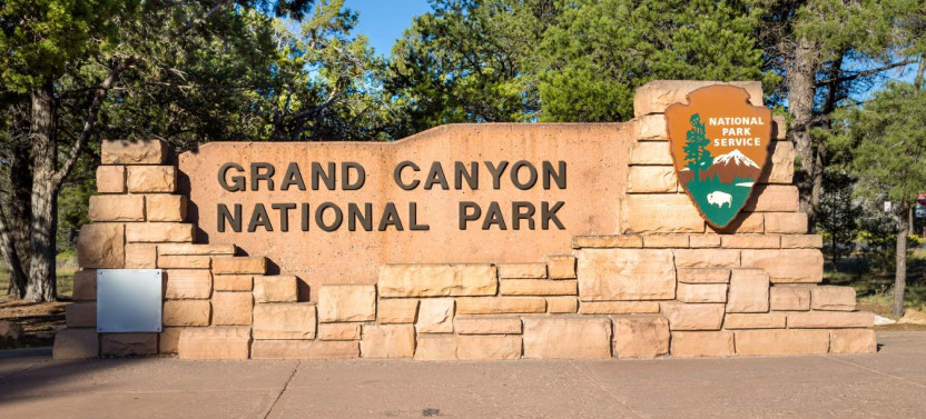 Grand Canyon S. & E. Rim Self-Driving, Walking & Shuttling Tour