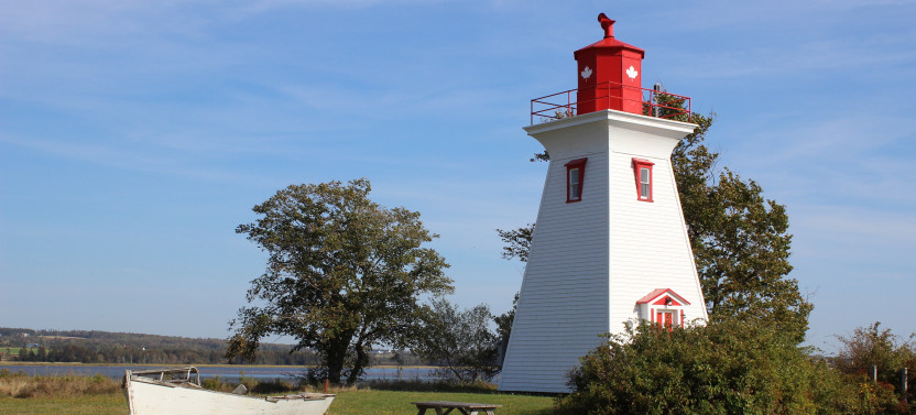 Bridge, Lighthouses & Treats Tour