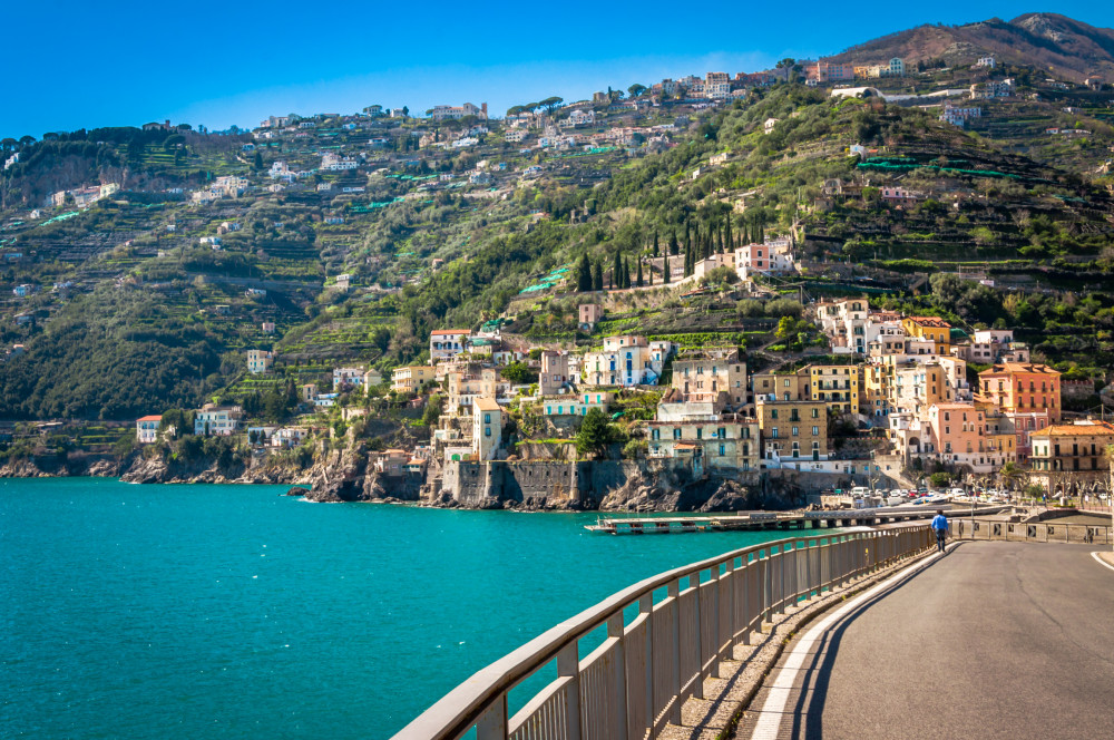 Transfer from Amalfi Coast to Naples with Tour in Pompeii