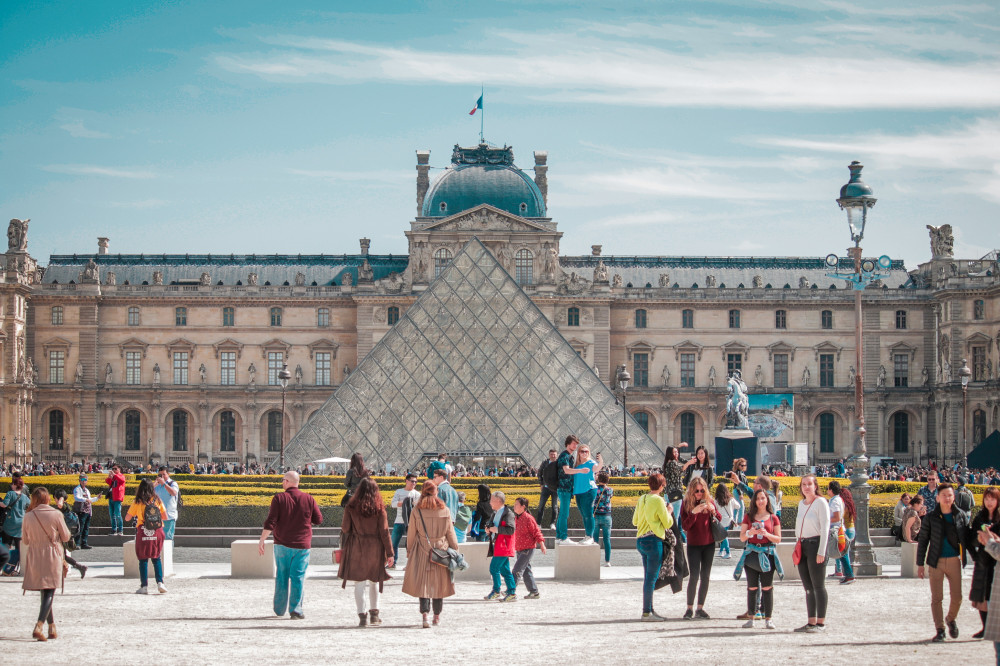 Private Tailor Made Trips - The Paris 1-Night Layover Tour