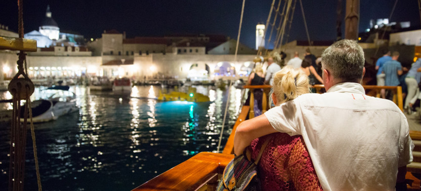 Panoramic Night Cruise from Dubrovnik