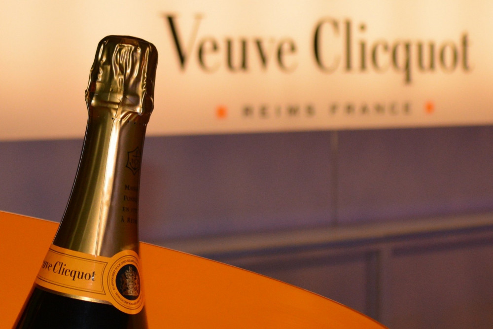 Champagne Day Tour & Tasting: Veuve Clicquot, Family Estate, lunch included