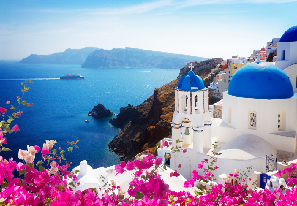 Ultimate Santorini Getaway: The Perfect Shore Excursion