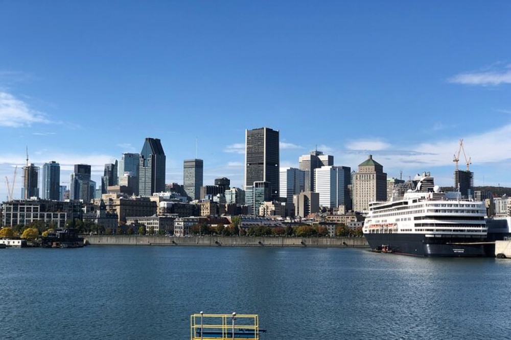 Must See Montreal Walking Tour With A Local Host