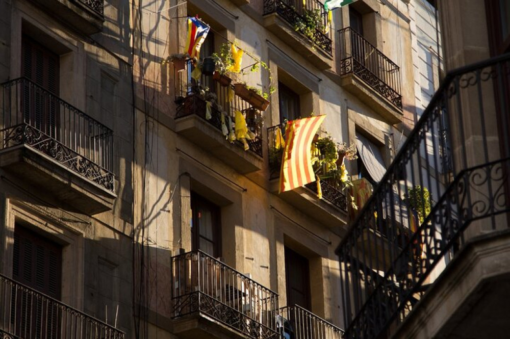 Explore Barcelona's Trendy El Born With A Local Host