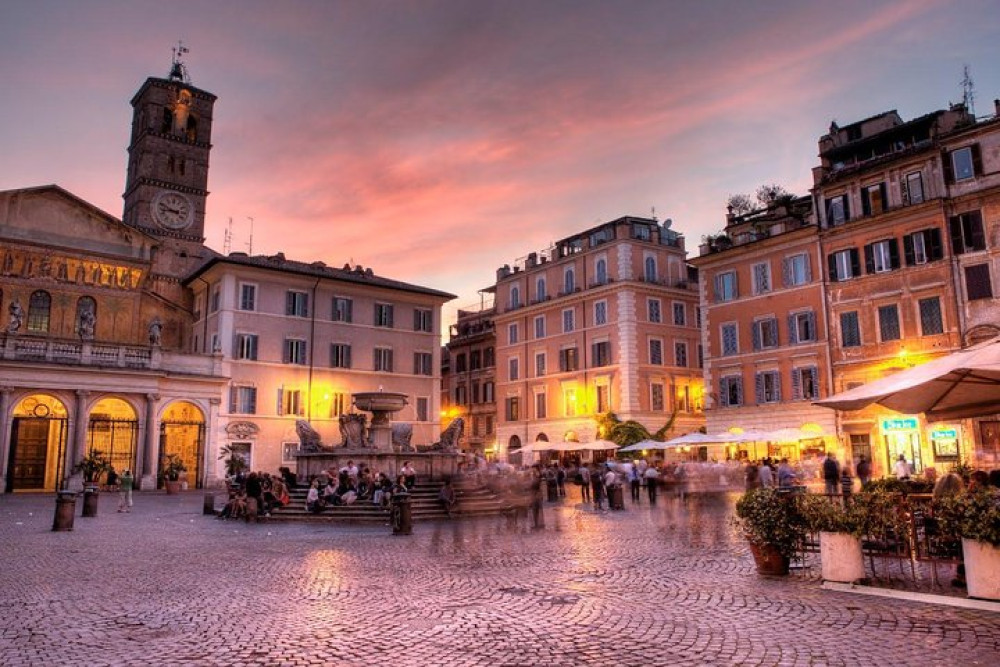 Rome Night Tour By Locals: Private & Personalized