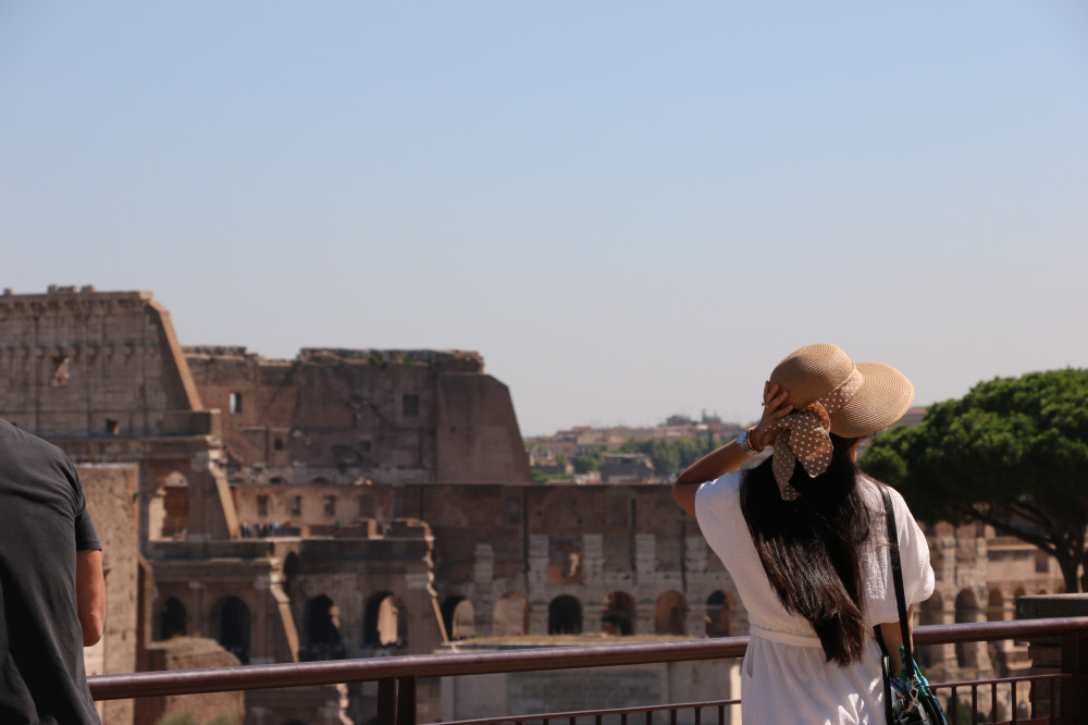 Colosseum Highlights Tour With Roman Forum & Palatine Hill