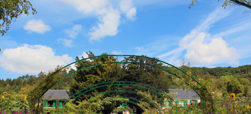 Half-Day Tour:Giverny with Monet’s Home & Gardens from Paris