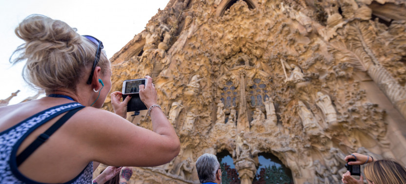 Sagrada Familia Guided Tour, photo 3 of 8