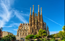 Sagrada Familia Guided Tour with Optional Towers Access