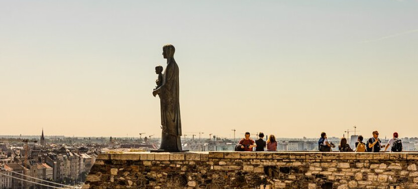 Budapest Day Tour With A Local: See The City Unscripted