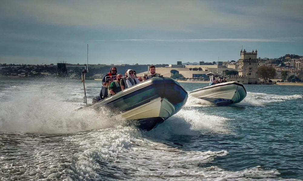 Lisbon: Speedboat Trip to the Bugio Lighthouse