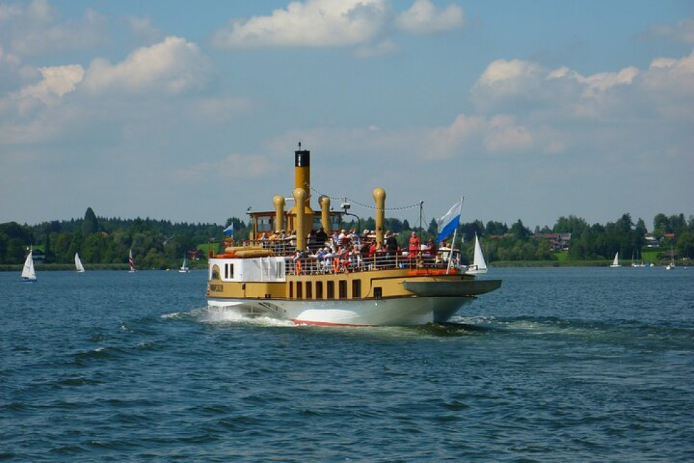 Private Day Trip: Munich to Chiemsee & Herrenchiemsee Palace