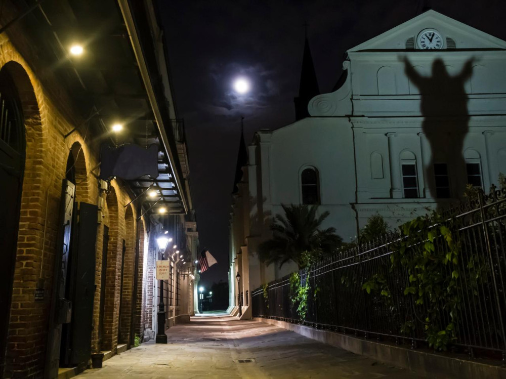 The Ghosts of New Orleans: Private 1.5-Hr Spooky Evening Tour